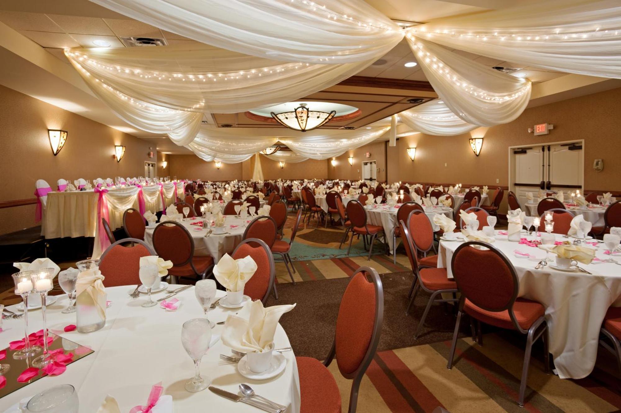 Holiday Inn Hotel & Suites Minneapolis-Lakeville By Ihg Екстериор снимка